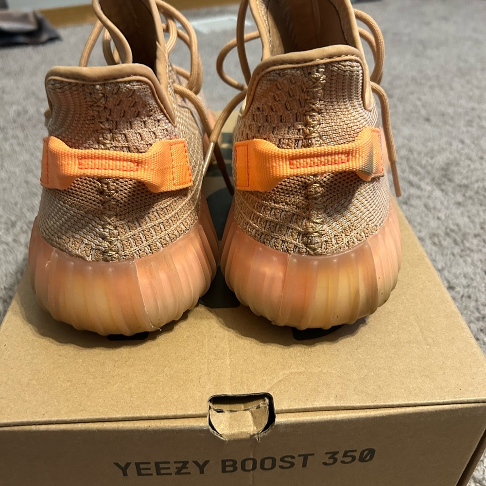 Adidas Yeezy Boost 350 V2 Clay - Picture 3 of 6